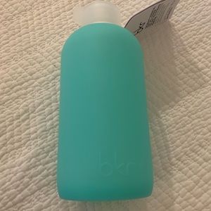 bkr Little in Holiday